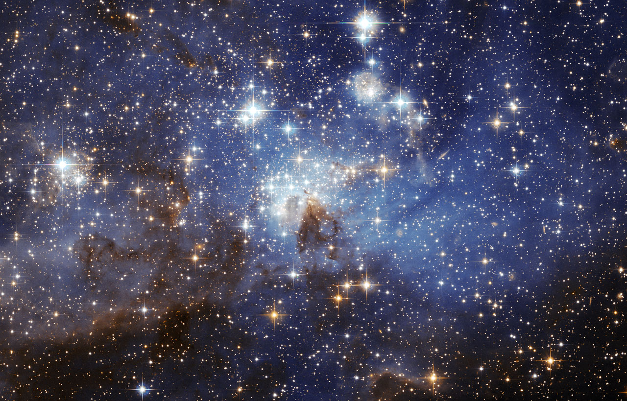 Large and small stars in harmonious coexistence
