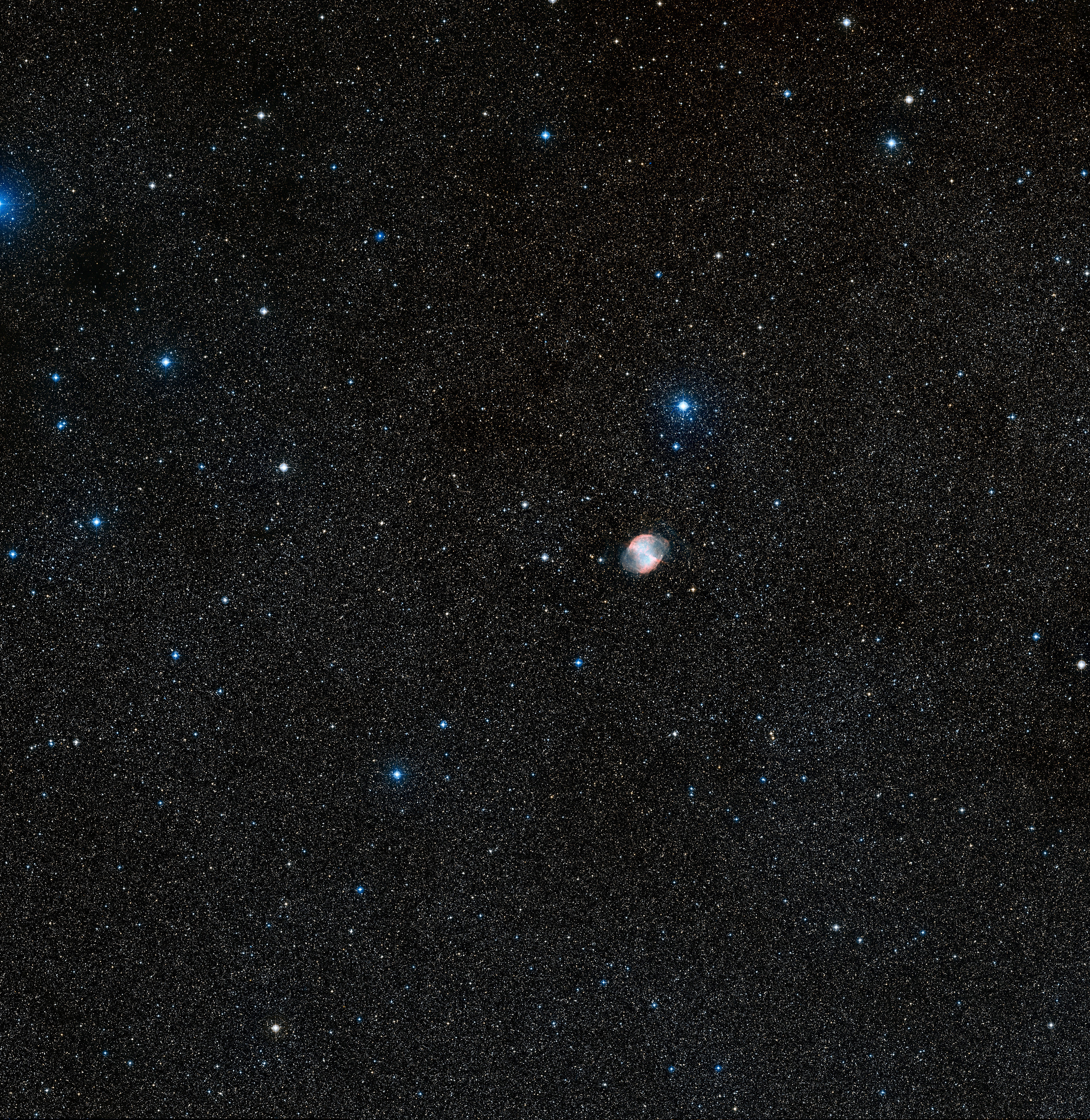 Wide-field view of HD 189733b and surroundings (ground-based image)